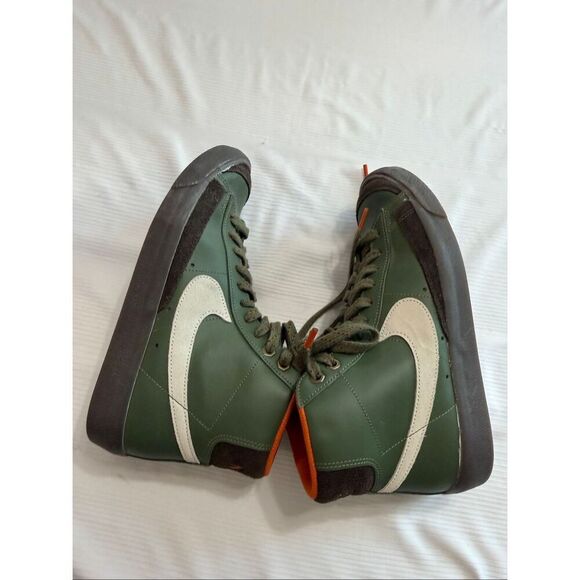 Nike Blazer Mid 77 Vintage Army Olive Orange White DZ5176-300 Mens 8 Women’s 9.5